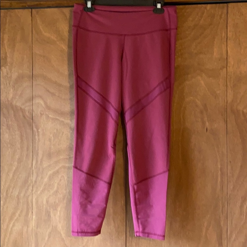 Old Navy Active Capri leggings